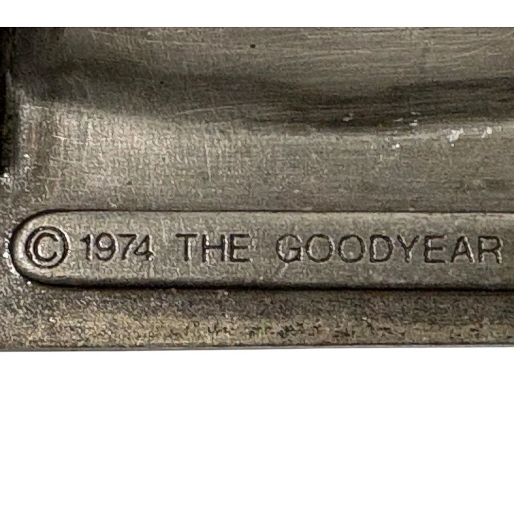 VTG 1974 Goodyear Tire & Rubber Company Blimp Gold Tone Belt Buckle